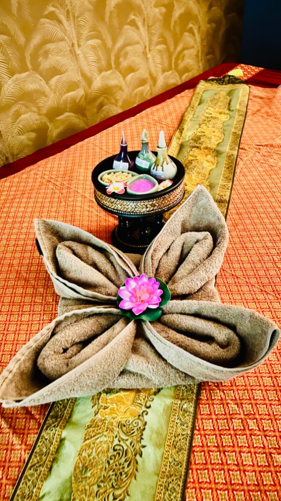 aroma set and handdoek